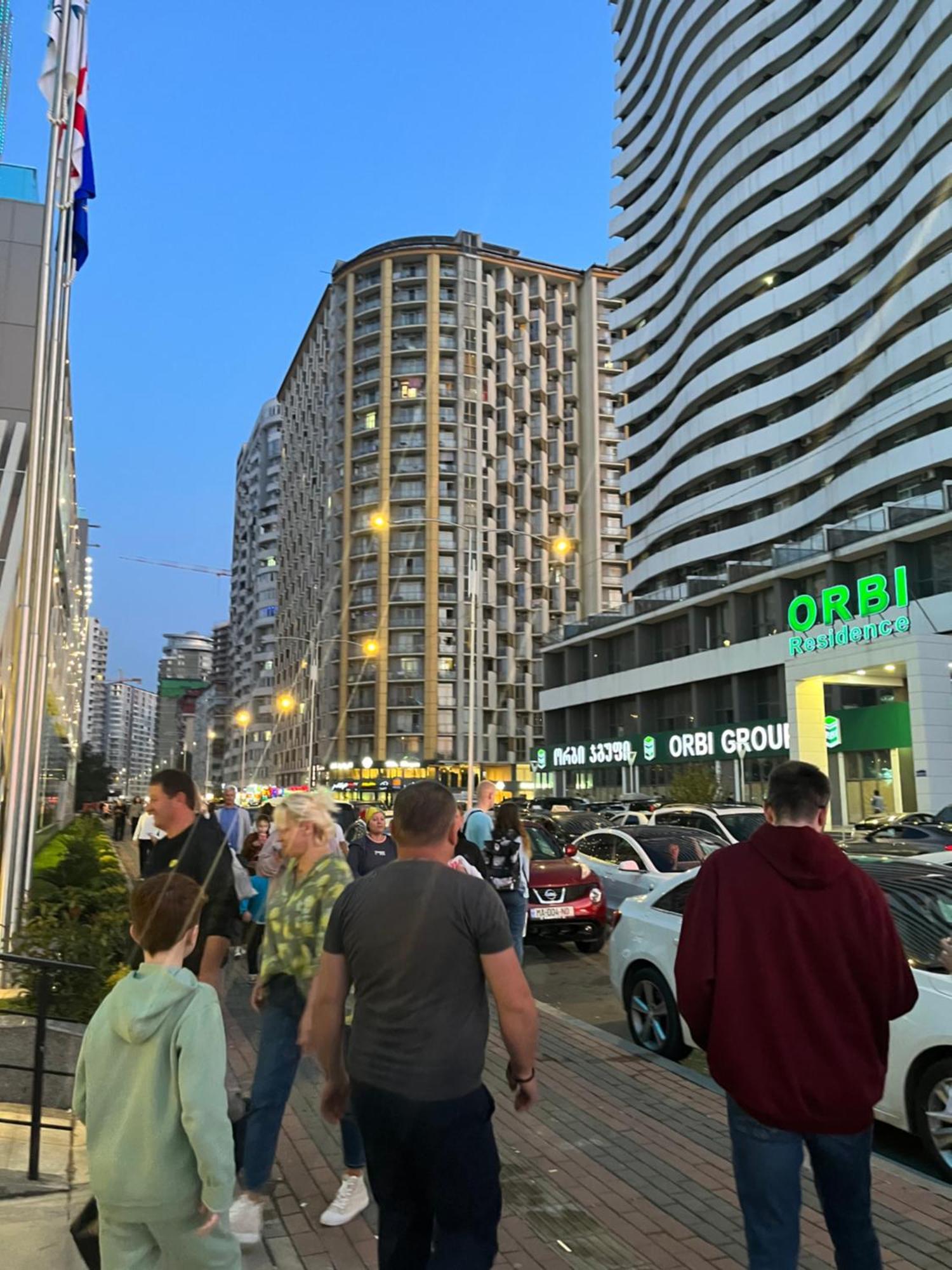 Orbi Plaza Tamara Aparthotel Batumi Exterior photo