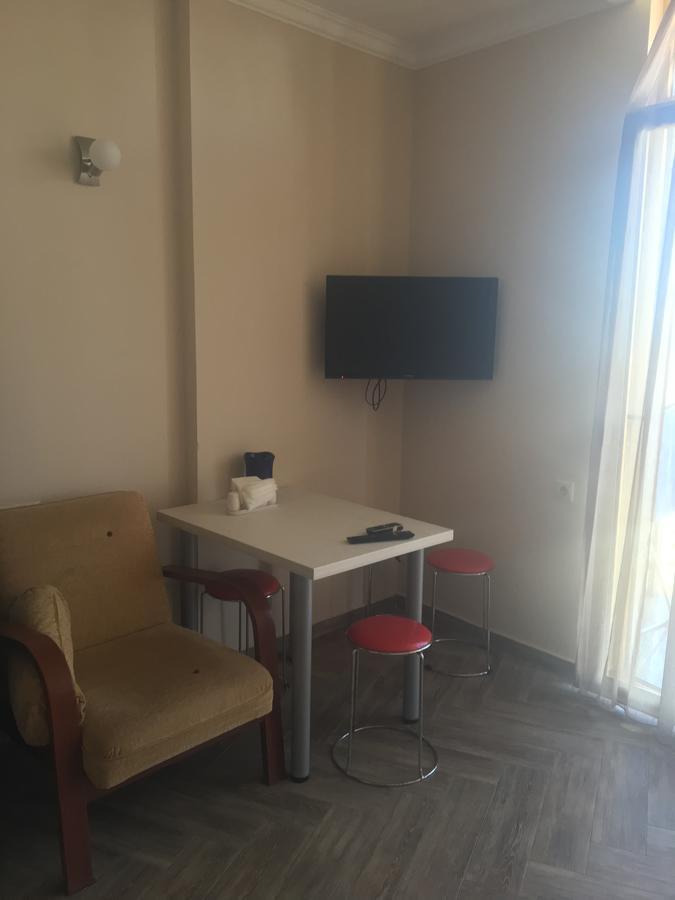 Orbi Plaza Tamara Aparthotel Batumi Exterior photo