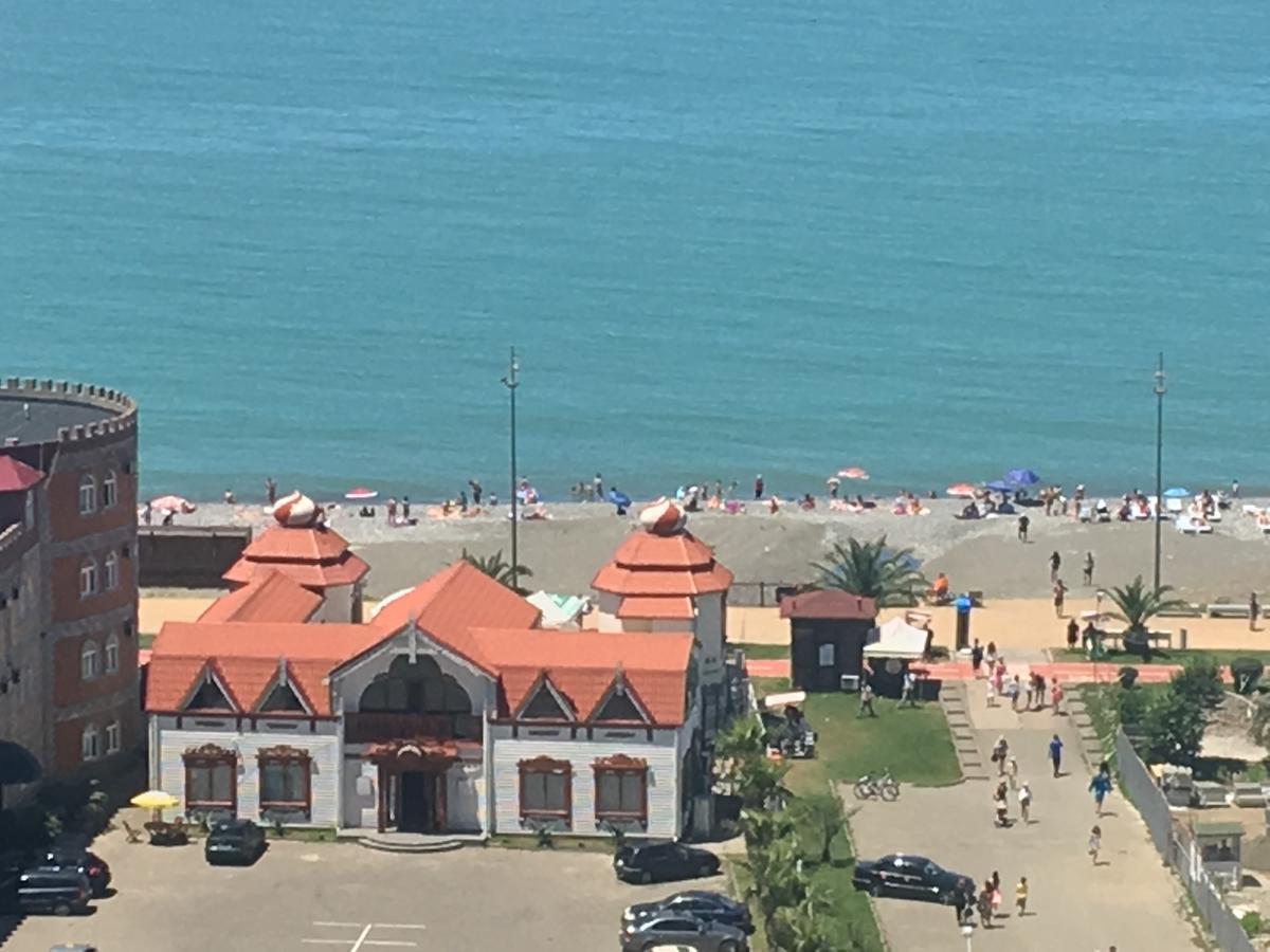 Orbi Plaza Tamara Aparthotel Batumi Exterior photo