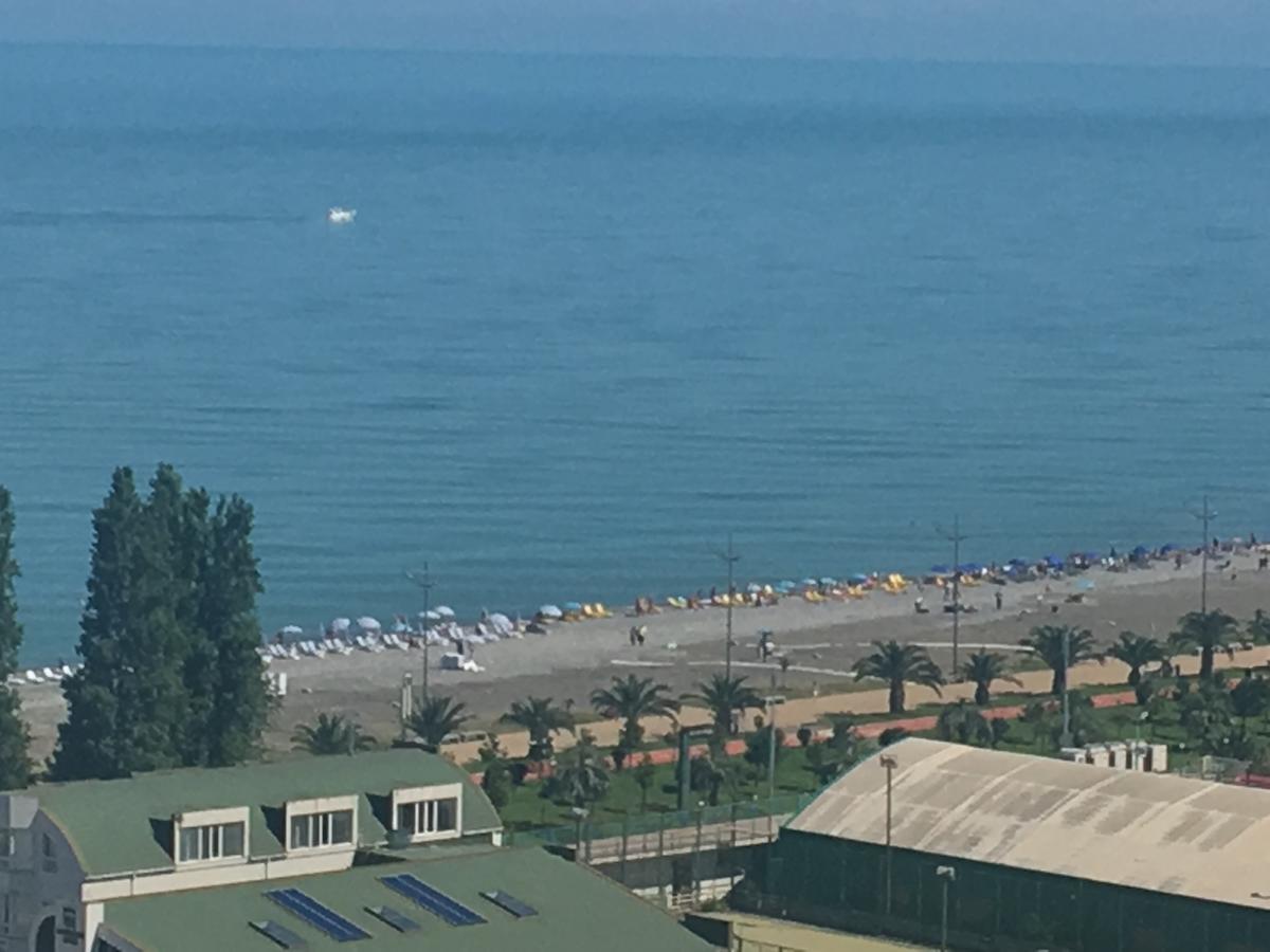Orbi Plaza Tamara Aparthotel Batumi Exterior photo